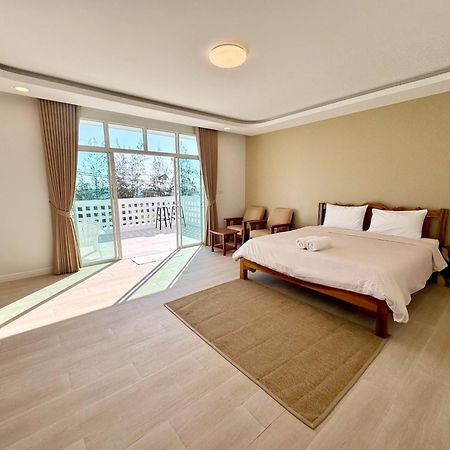 Hotel Privaterayong Esterno foto