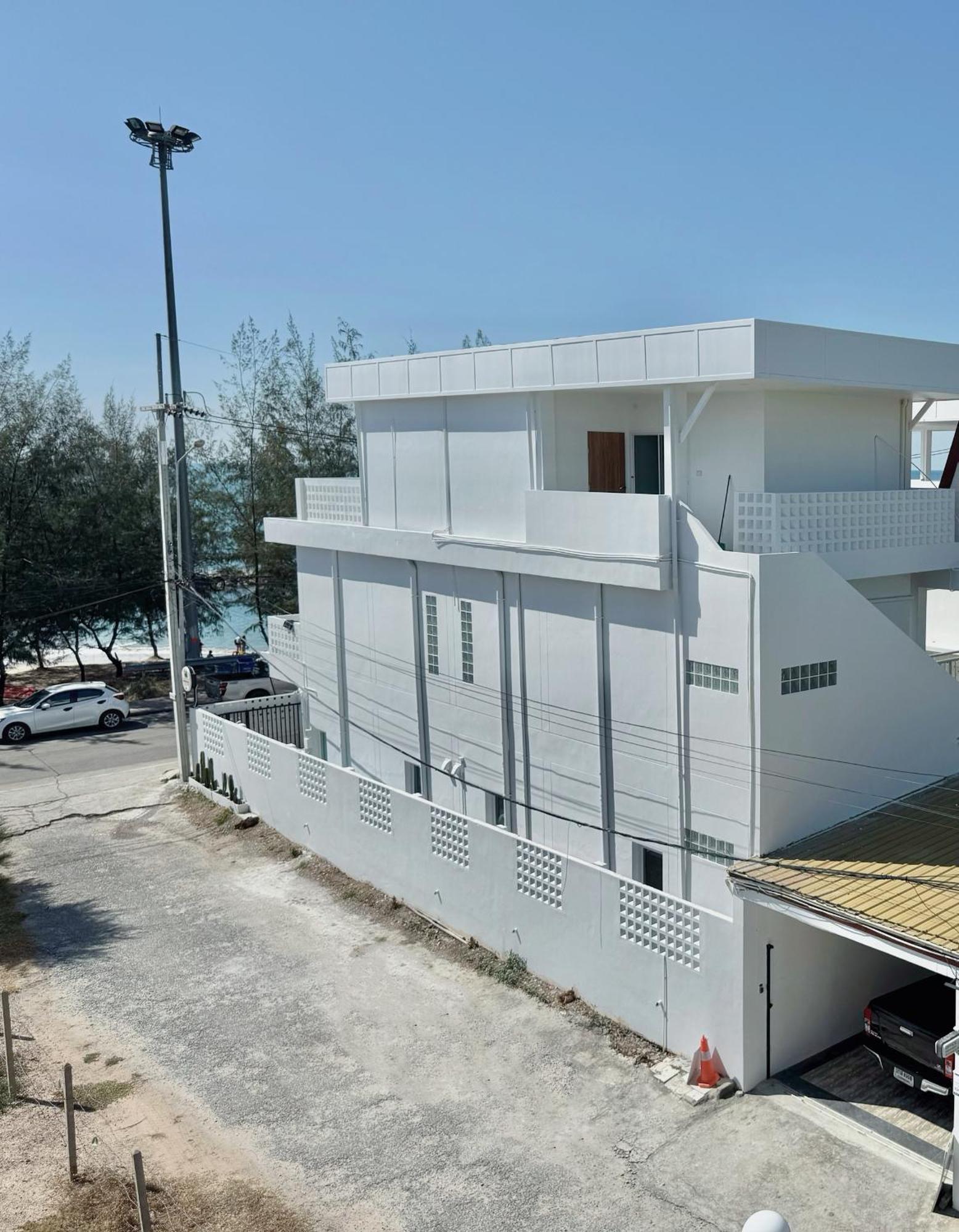 Hotel Privaterayong Esterno foto